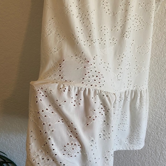 Anthropologie W5 White Cutout Eyelet Halter Top Medium - Picture 4 of 5
